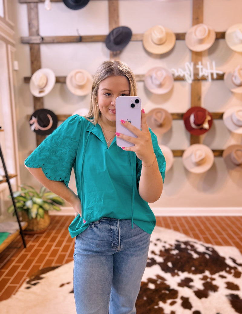 Embroidery Puff Sleeve Top