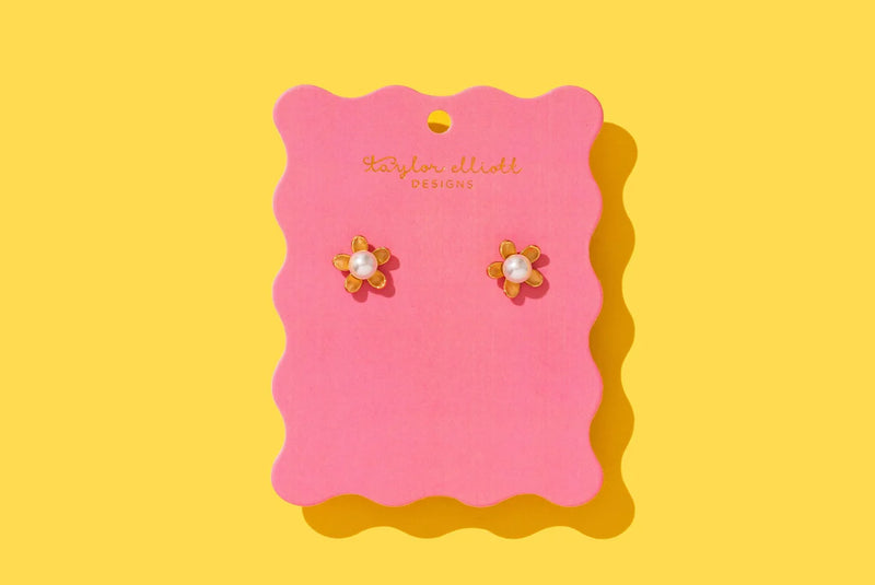 Flower Pearl Stud Earrings